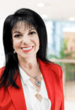 Elisa Manoogian Photo