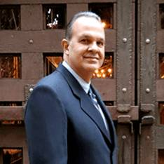 Luis Alvarez Photo